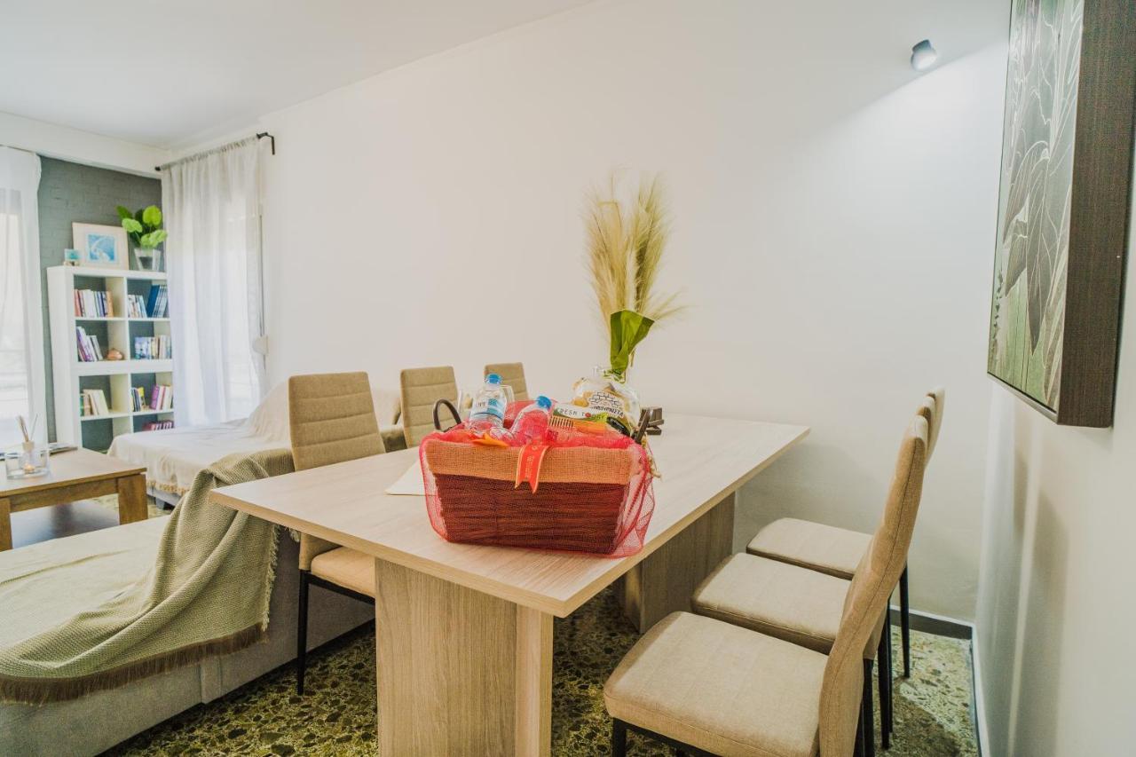 Green Apartment Ground Floor Feel Like Home Properties Saronida Ngoại thất bức ảnh