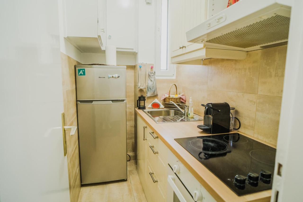 Green Apartment Ground Floor Feel Like Home Properties Saronida Ngoại thất bức ảnh